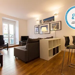 https://typical-tailor-made-flat-in-central-graca.hotels-lisbon-portugal.com