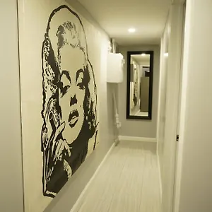 https://cozy-2-bedroom-in-a-lovely-forest-hills-neighborhood.us-newyorkcity.com