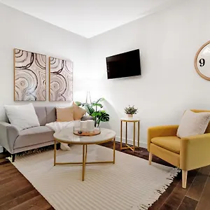 https://gorgeous-stylish-4bdr-2bth-in-downtown-manhattan.us-newyorkcity.com