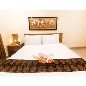 https://oes-house.ubudhotelsnow.com