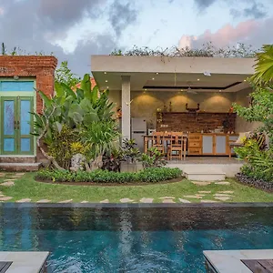 https://kubu-kayu-villas.ubudhotelsnow.com